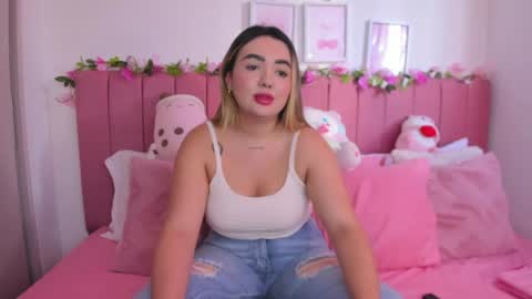 sophiee rosee online show from April 2026 08:17:01 PM