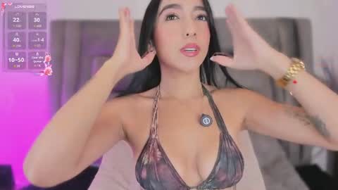 Snapshot of sophiee_smith chatting on July 2026 11:35:01 AM Sophie online show from July 2026 11:35:01 AM