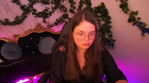 sophieedreams online show from December 2025 11:45:01 PM