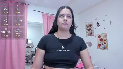 Sophie Woods  online show from December 2024 12:31:01 AM