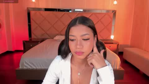 Sophie Houston online show from March 2026 04:07:02 AM