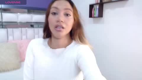 sophie online show from December 2024 06:31:01 PM