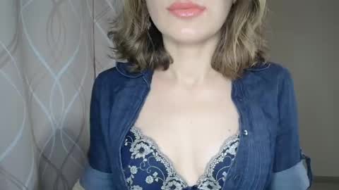 Sophiemisss online show from December 2025 11:49:02 AM