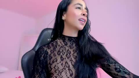 Snapshot of sophierooy chatting on April 2026 02:33:01 PM sophierooy online show from April 2026 02:33:01 PM