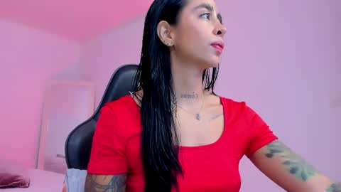 Snapshot of sophierooy chatting on April 2026 12:22:02 PM sophierooy online show from April 2026 12:22:02 PM