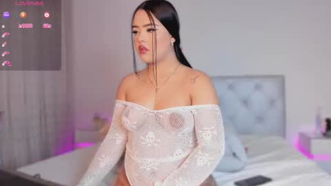 Snapshot of sophy_champagne chatting on March 2025 07:57:02 AM sophy  online show from March 2025 07:57:02 AM