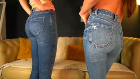 Sophydiva online show from November 2025 04:15:02 AM