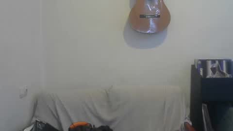 Snapshot of sorollrosa chatting on February 2025 07:56:01 AM Metronomism online show from February 2025 07:56:01 AM