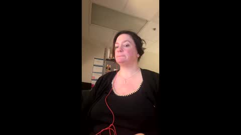 Snapshot of sotamom chatting on April 2026 05:59:02 PM NaughtyMommy online show from April 2026 05:59:02 PM