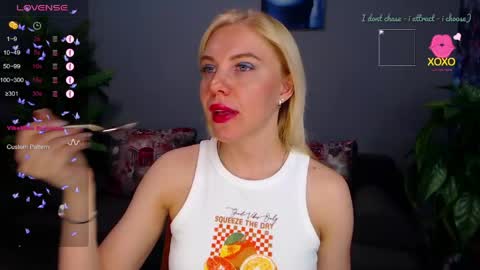 Snapshot of soul_liza chatting on May 2026 01:56:01 AM Lisa online show from May 2026 01:56:01 AM