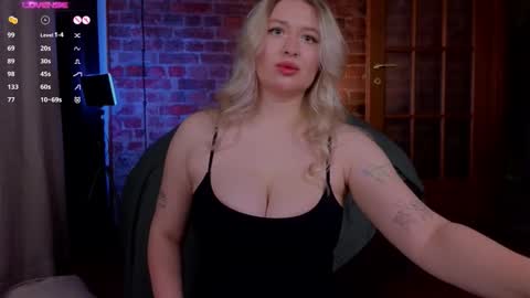 soulmeinme online show from November 2025 08:13:02 PM