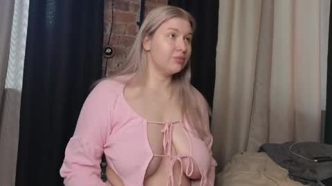 soulmeinme online show from April 2026 07:22:01 AM