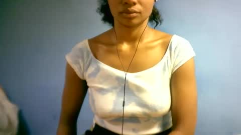 sourayaa online show from April 2026 07:58:01 PM