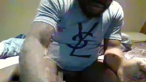 Snapshot of source1012 chatting on February 2025 05:40:02 PM source1012 online show from February 2025 05:40:02 PM