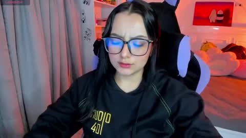 Lili online show from September 2025 12:55:02 AM