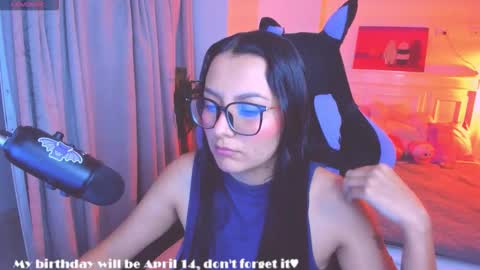 Lili online show from March 2026 02:27:02 AM