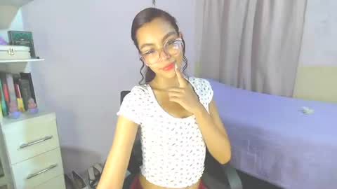 Snapshot of soy_miauhg chatting on June 2026 04:56:01 AM Miauhg online show from June 2026 04:56:01 AM