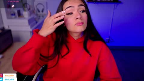 Luisa    online show from October 2025 08:42:02 PM