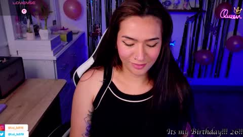 Luisa    online show from March 2026 11:01:01 PM