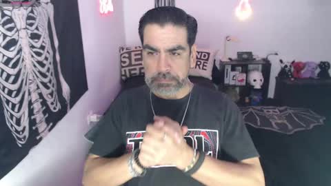 Snapshot of soyelcarlitos chatting on May 2026 07:59:02 AM El Carlitos online show from May 2026 07:59:02 AM