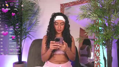 Juliana online show from April 2026 04:06:02 AM