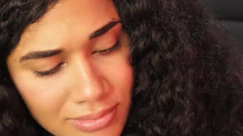 You want to talk to me more personal follow me in My Channel VIP  50 the discount       online show from February 2026 10:25:01 PM