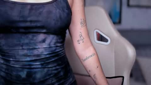 brisa  s online show from February 2026 06:57:01 PM