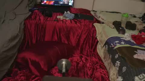 spandexfemboy online show from December 2025 12:18:01 AM