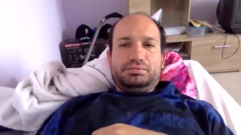 Snaiky online show from April 2026 09:23:01 AM