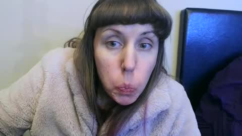 Tip 1 token  Follow me on instagram  Sparkle pinuppp online show from January 2025 09:04:01 AM