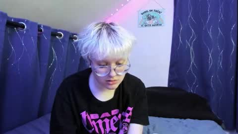 Atticus Pendragon online show from November 2025 07:47:01 AM