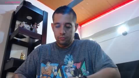 Snapshot of spartacus_cam chatting on December 2024 05:00:01 AM online show from December 2024 05:00:01 AM