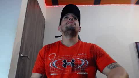 Snapshot of spartacus_cam chatting on February 2025 06:08:01 AM online show from February 2025 06:08:01 AM