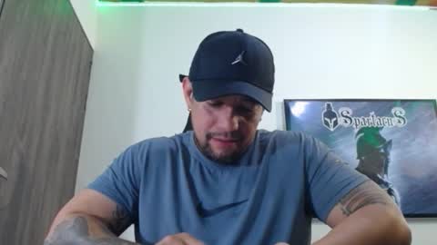 Snapshot of spartacus_cam chatting on October 2025 05:58:02 AM online show from October 2025 05:58:02 AM