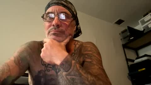 specter1972 online show from December 2025 12:09:02 AM