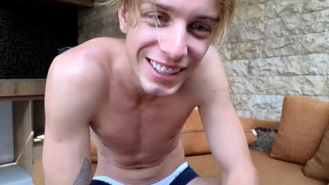 Sasha --  online show from April 2026 12:41:01 AM