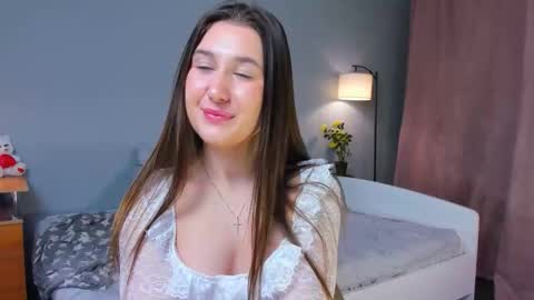 Snapshot of spiceofalex chatting on December 2025 07:20:01 PM Elva online show from December 2025 07:20:01 PM