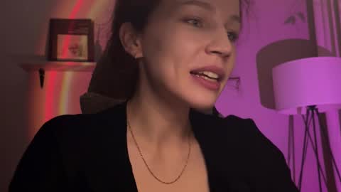 spicy___caramel online show from November 2025 04:50:02 PM