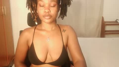 Snapshot of spicy_kerrine chatting on March 2025 11:38:02 PM Spicy kerrine online show from March 2025 11:38:02 PM