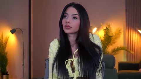 Spicy Maple online show from April 2026 06:09:01 PM