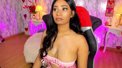 Snapshot of spicyamelia chatting on February 2025 01:22:01 PM Amelia GTM-5 817 IG Spicychoco am online show from February 2025 01:22:01 PM