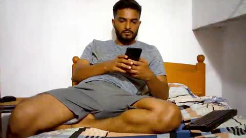 spicybuoy online show from April 2026 04:00:01 PM