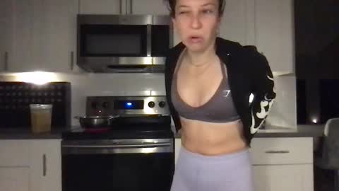 Snapshot of spicymamialexi793021 chatting on November 2025 03:51:02 AM Alexi online show from November 2025 03:51:02 AM