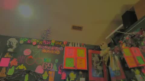 Snapshot of splashh_queen420 chatting on August 2026 04:12:02 AM Daddy His Splash Queen online show from August 2026 04:12:02 AM