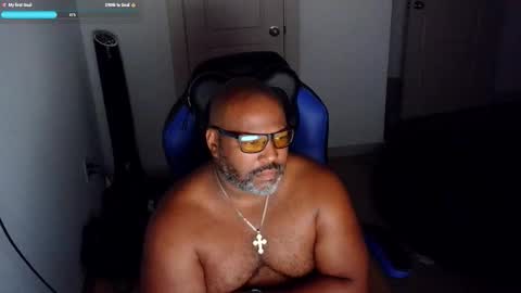 Blaque Jaystone online show from October 2025 09:28:01 AM