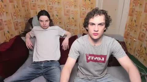 Snapshot of sponge_bob_spencer chatting on June 2026 08:34:02 PM Boris Fedya Kolya online show from June 2026 08:34:02 PM