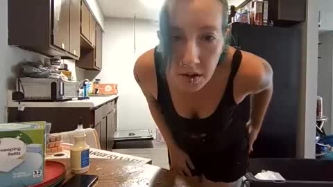 Kova online show from November 2025 03:45:02 PM