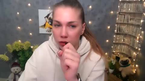 Snapshot of sport_tall_karina chatting on March 2025 08:20:02 AM Karina online show from March 2025 08:20:02 AM