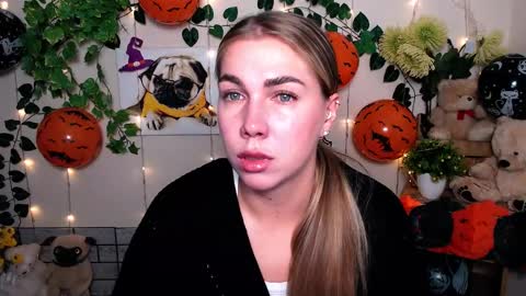 Snapshot of sport_tall_karina chatting on October 2025 08:51:02 AM Karina online show from October 2025 08:51:02 AM