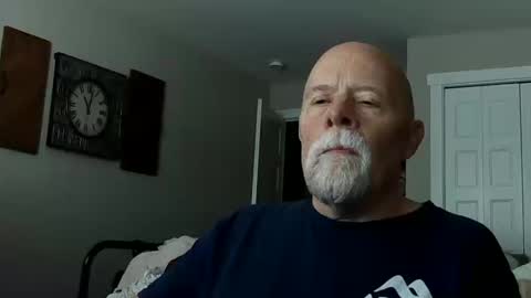 Snapshot of sportfish chatting on October 2025 06:06:02 PM sportfish online show from October 2025 06:06:02 PM